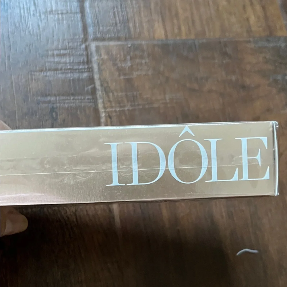 Idôle Aura Eau de Parfum - White and Gold - Picture 4 of 5